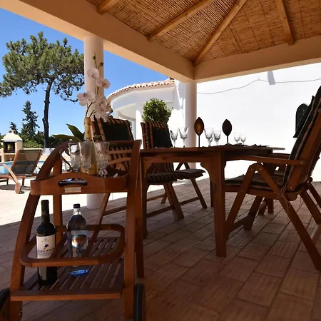 ヴィラ Casa Tulipa Sleeps 4 With Pool Garden & A C アルブフェイラ