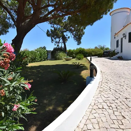 Casa Tulipa Sleeps 4 With Pool Garden & A C Βίλα Αλμπουφέιρα