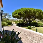 Casa Tulipa Sleeps 4 With Pool Garden & A C Villa Albufeira