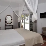 Casa Tulipa Sleeps 4 With Pool Garden & A C * 알부페이라