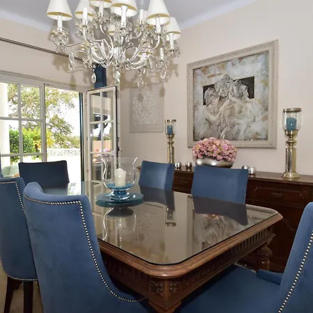 Villacasatulipa-sleeps4-garden-pool-bbq-ac Villa Albufeira