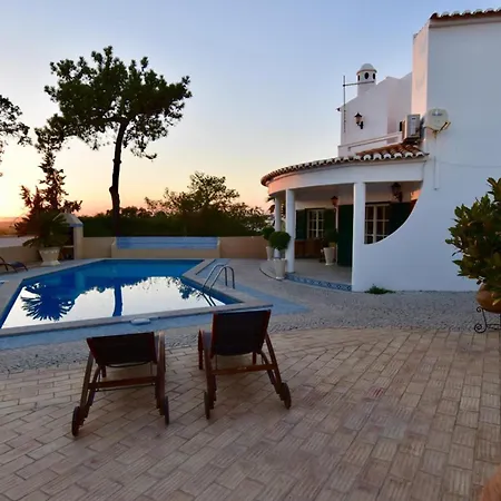 Villa Casa Tulipa Sleeps 4 With Pool Garden & A C *