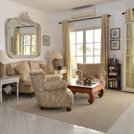 Casa Tulipa Sleeps 4 With Pool Garden & A C * Albufeira